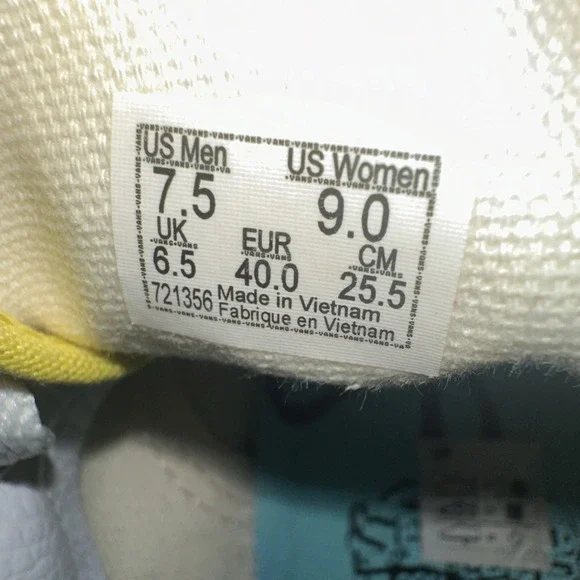 Vans x Spongebob Squarepants Era Best Friends Size 7.5‎ Men's /9 Women's
